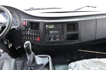 ���� ������D9 200���� 4X2 6.8����ʽ�ػ���(����)(EQ5181XXYL9CDGAC)ͼƬ