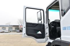 东风 多利卡D9 200马力 4X2 6.8米厢式载货车(国六)(EQ5181XXYL9CDGAC)