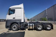 奔驰 Actros C重卡 520马力 6X4 危化品运输牵引车(国六)(BJ4266Y6DHL-03)