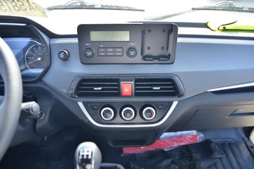 Ծ�� ����S100V 116���� 3.74���Ű���ʽС��(����)ͼƬ