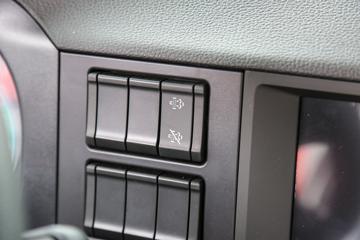 �����ؿ� ����M6000 ݼӢ�� 300���� 4X2 6.85��AMT�Զ�����դʽ�ػ���(��ʿ��)(����)(SX5189CCYVB481)ͼƬ