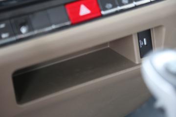 ��������˹ ���� 260���� 4X2 6.8����ʽ�ػ���(����)(SX5189CCYLA501F2)ͼƬ