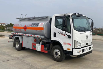 一汽解放轻卡 J6F 140马力 4X2 加油车(新东日牌)(YZR5090GJYC6)