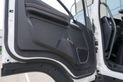 青岛解放 JK6 320马力 8X4 8方混凝土搅拌运输车(WL5319GJBCAG6AE)(瑞江牌)