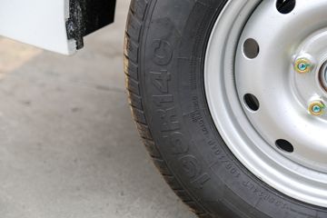 ���� ʱ��EV6 ������� 3.2T 2�� 4.89�״��綯��ջ���41.93kWhͼƬ