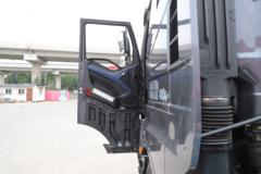 一汽解放 J6V重卡 南方款 620马力 6X4 AMT自动档牵引车(CA4250P66K33T1AE6)