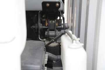 ���� ��ʮ��޿� 205���� 4X2 9.78����ʽ�ػ���(QL5181XXYAJWH)ͼƬ