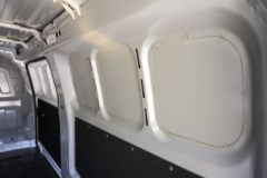 江淮 蓝猫M1 2023款 宁德旗舰版 2.7T 2座 4.745米纯电动厢式运输车41.86kWh