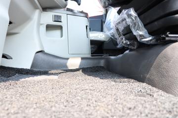 �ൺ��� JH6�ؿ� 680���� 6X4 AMT�Զ���ǣ����(CA4258P25K15T1E6A80)ͼƬ