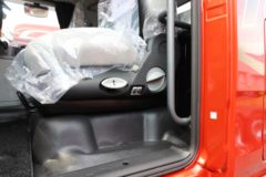 青岛解放 JH6重卡 四季款 530马力 6X4 LNG自动档牵引车(液缓)(CA4259P25K15T1NE6A80)