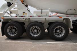 14方系列&nbsp;粉粒物料运输半挂车底盘图片