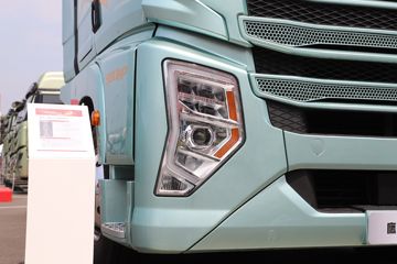 �ൺ��� ӥ; ����� 580���� 4X2 AMT�Զ���ǣ����(��Һ��)ͼƬ