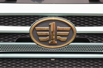 �ൺ��� ӥ; ����� 580���� 4X2 AMT�Զ���ǣ����(��Һ��)ͼƬ