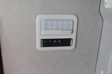 �ൺ��� ӥ; ����� 580���� 4X2 AMT�Զ���ǣ����(��Һ��)ͼƬ