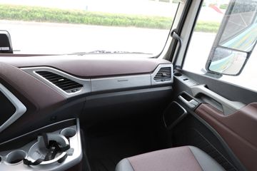 �ൺ��� ӥ; ����� 580���� 4X2 AMT�Զ���ǣ����(��Һ��)ͼƬ