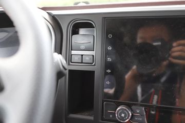 �ൺ��� ӥ; ����� 580���� 4X2 AMT�Զ���ǣ����(��Һ��)ͼƬ