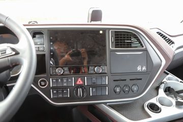 �ൺ��� ӥ; ����� 580���� 4X2 AMT�Զ���ǣ����(��Һ��)ͼƬ