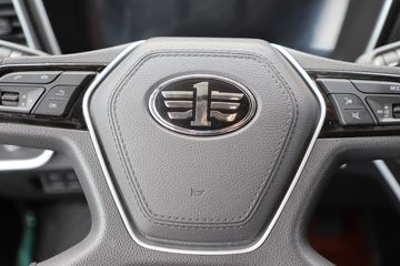 �ൺ��� ӥ; ����� 580���� 4X2 AMT�Զ���ǣ����(��Һ��)ͼƬ