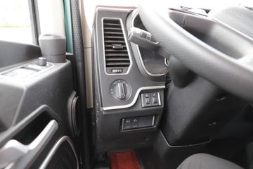 �ൺ��� ӥ; ����� 580���� 4X2 AMT�Զ���ǣ����(��Һ��)ͼƬ