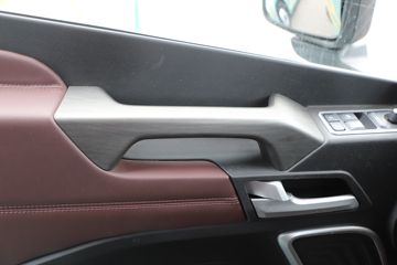 �ൺ��� ӥ; ����� 580���� 4X2 AMT�Զ���ǣ����(��Һ��)ͼƬ