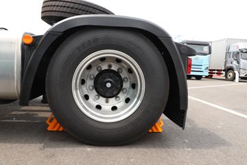 �ൺ��� ӥ; ����� 580���� 4X2 AMT�Զ���ǣ����(��Һ��)ͼƬ