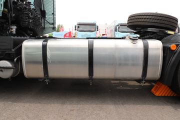 �ൺ��� ӥ; ����� 580���� 4X2 AMT�Զ���ǣ����(��Һ��)ͼƬ