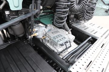 �ൺ��� ӥ; ����� 580���� 4X2 AMT�Զ���ǣ����(��Һ��)ͼƬ