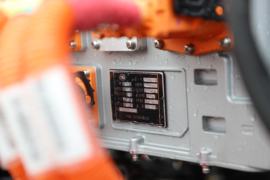 领途&nbsp;电动自卸车底盘图片