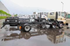 解放 虎6G 俄罗斯版 160马力 排半载货车(CA1081P40K2L4E5A85)