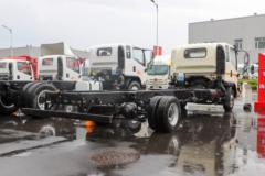 解放 虎6G 俄罗斯版 160马力 排半载货车(CA1081P40K2L4E5A85)