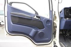 解放 虎6G 俄罗斯版 160马力 排半载货车(CA1081P40K2L4E5A85)