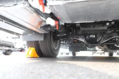 解放 虎6G 5.2T 单排插电式混合动力旅居车(欧旅牌)(ZCL5050XLJCHEV)