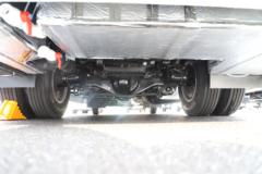 解放 虎6G 5.2T 单排插电式混合动力旅居车(欧旅牌)(ZCL5050XLJCHEV)