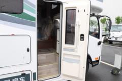 解放 虎6G 5.2T 单排插电式混合动力旅居车(欧旅牌)(ZCL5050XLJCHEV)