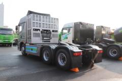青岛解放 JH6重卡 6X4 氢燃料电池牵引车281.92kWh
