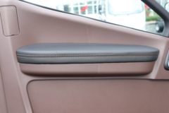解放 领途 4.5T 4.05米单排燃料电池冷藏车(CA5046XLCP40L2FCEVA84)30.1kWh