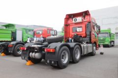青岛解放 JH6重卡 6X4 混合动力牵引车(CA4250P26K15T1HEVA80)