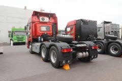 青岛解放 JH6重卡 6X4 混合动力牵引车(CA4250P26K15T1HEVA80)