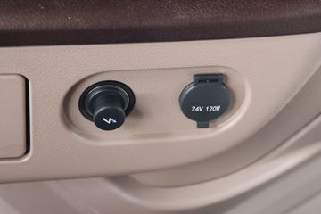 �ൺ��� JH6�ؿ� �캽�� 460���� 8X4 9.4��CNG��դʽ�ػ���ͼƬ