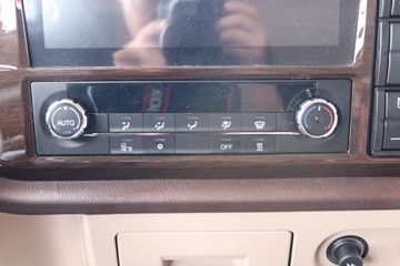 �ൺ��� JH6�ؿ� �캽�� 460���� 8X4 9.4��CNG��դʽ�ػ���ͼƬ