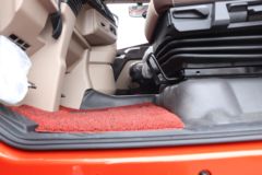 青岛解放 JH6重卡 领航版 460马力 8X4 9.4米CNG仓栅式载货车(CA5310CCYP25K15L7T4NE6A80)