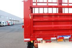 青岛解放 JH6重卡 领航版 460马力 8X4 9.4米CNG仓栅式载货车(CA5310CCYP25K15L7T4NE6A80)