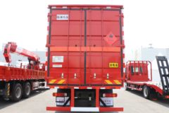 青岛解放 JK6 350马力 8X4 9.6米易燃液体厢式运输车(百捷牌)