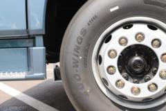 青岛解放 JH6重卡 质惠版 520马力 6×4 AMT自动档牵引车(国六)(CA4257P26K2T1E6A80)