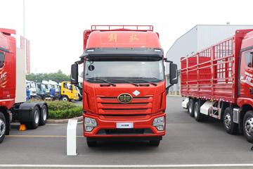青岛解放 JK6中卡 220马力 4X2 6.75米仓栅式载货车(CA5180CCYP28K8L2E6A90)