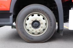 青岛解放 JK6中卡 260马力 CNG 4X2 6.7米栏板载货车