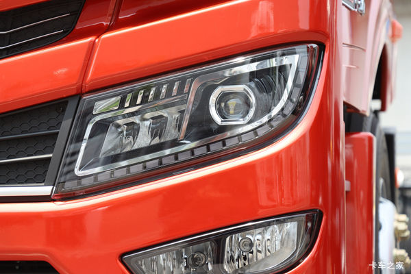 无锡市悍V牵引车系列,打折优惠,降3万,赶快抢购! 无锡市悍V牵引车系列,打折优惠,降3万,赶快抢购!