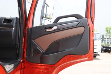 �ൺ��� ��V2.0 430���� 6X4 LNG�Զ���ǣ����(Һ��)ͼƬ