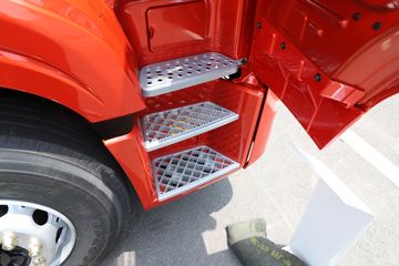 �ൺ��� ��V2.0 430���� 6X4 LNG�Զ���ǣ����(Һ��)ͼƬ