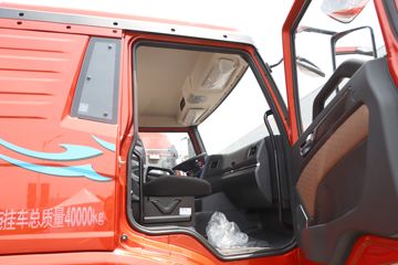 �ൺ��� ��V2.0 430���� 6X4 LNG�Զ���ǣ����(Һ��)ͼƬ